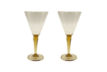 Load image into Gallery viewer, Set of 2 glasses - Micro smoked goblet
