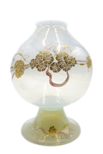 Carica l&#39;immagine nel visualizzatore di Gallery, Bottiglia Opale con decorazione
