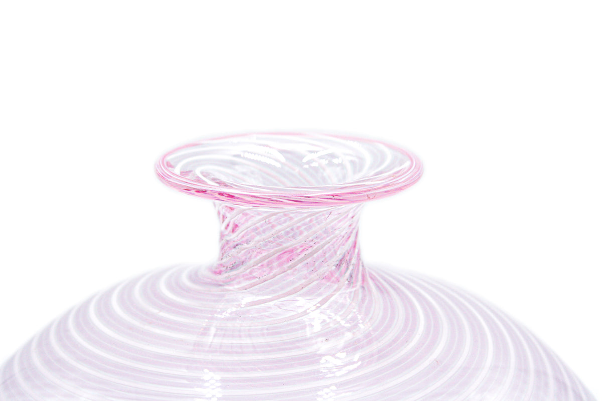 Vaso in filigrana rosa e bianco