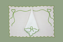 Load image into Gallery viewer, Set-of-2 placemats and napkins - Bow - green
