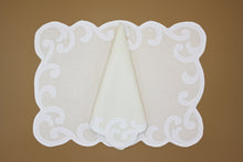 Load image into Gallery viewer, Set-of-2 placemats and napkins - curls - cream / white
