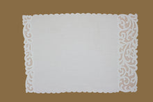 Load image into Gallery viewer, Set-of-2 placemats and napkins - Curls - cream
