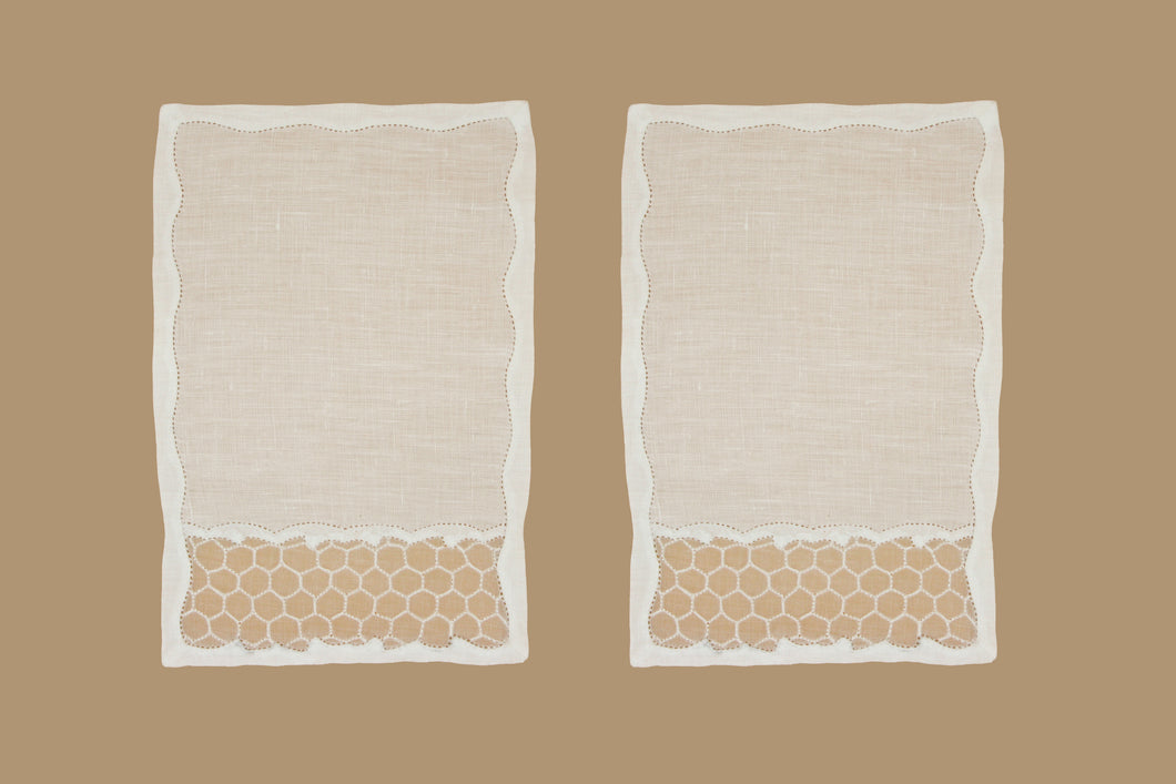 Set of 2 - Cocktail napkin - White hexagons