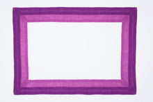Load image into Gallery viewer, Capri fuchsia / white placemat and napkin set
